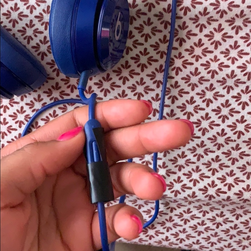 Beats headphones! - Picture 2 of 3